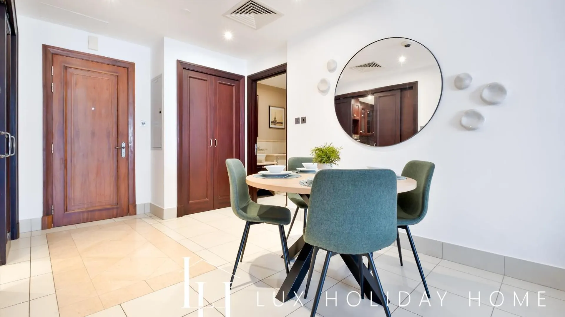 Lux The Reehan Burj Khalifa View Suite Dubai